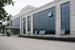 北京鵬冠興業(yè)科技 專注不間斷電源設(shè)備的技術(shù)開(kāi)發(fā)與銷售